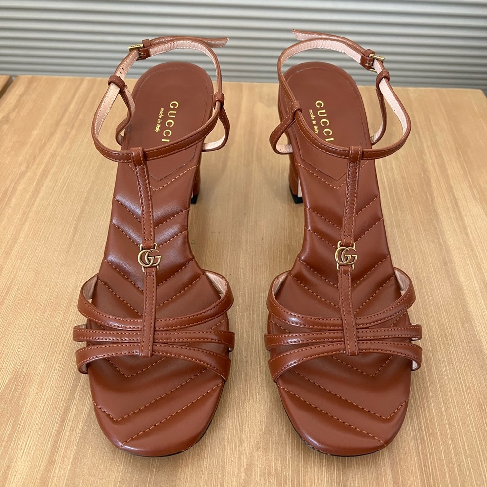 *SOLD* Gucci Brown Papaya Marmot GG T Strap Sandal Size 38 BNIB